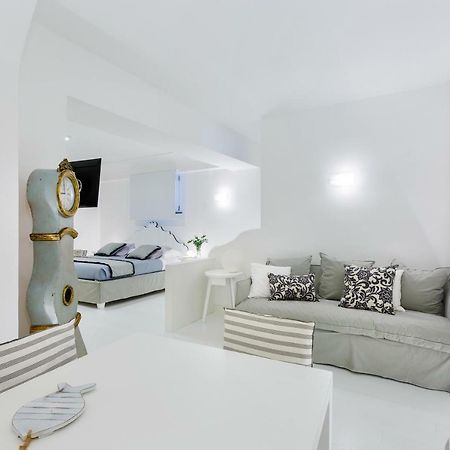 White Stylish Apartments 비코에쿠엔세 외부 사진