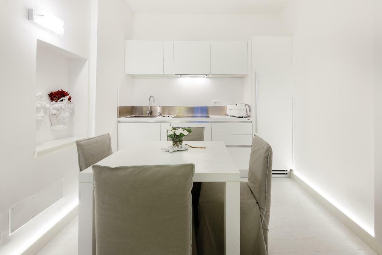 White Stylish Apartments 비코에쿠엔세 외부 사진